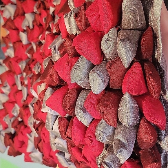 Nwt Home Texco Unique Red and Gray Textured Pillow Cover 18" × 18" - Picture 9 of 12